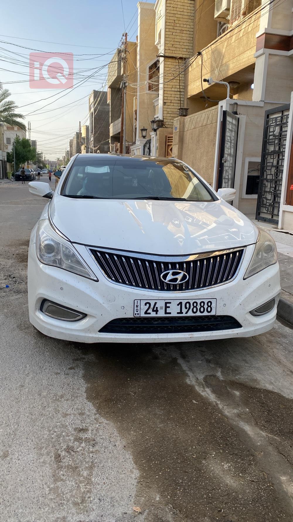 هيونداي أزيرا